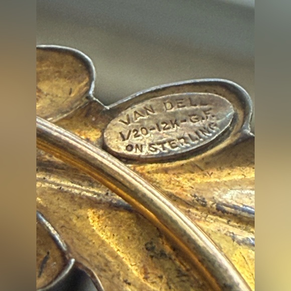 Vintage Van Dell 12K Gold Filled onSterling Silver Floral Brooch - Picture 5 of 7